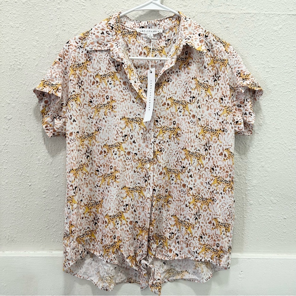 Jane + Delancey Cheetah Print Short Sleeve Button Down Tie Front NWT Small